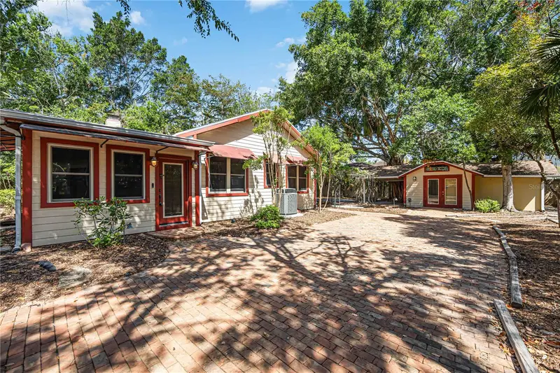 1743 8th Street, FL