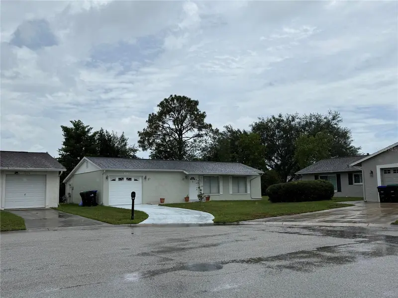 10508 Linger Ln, FL