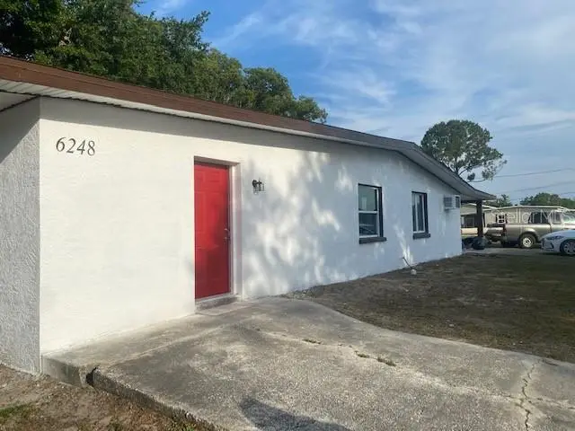 6246-6248 20th St, FL