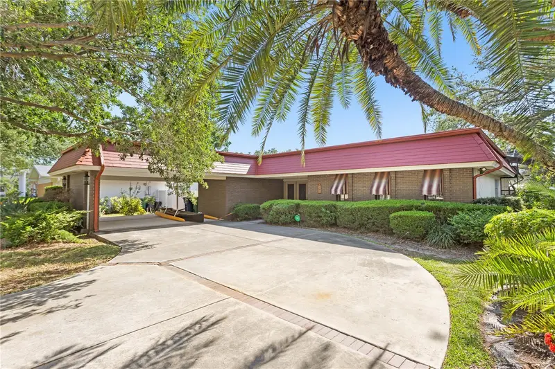 207 S Sherrill St, FL