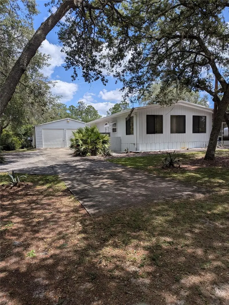 44931 2nd St, FL