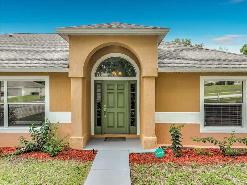 1123 Lakeview Oaks Dr, FL