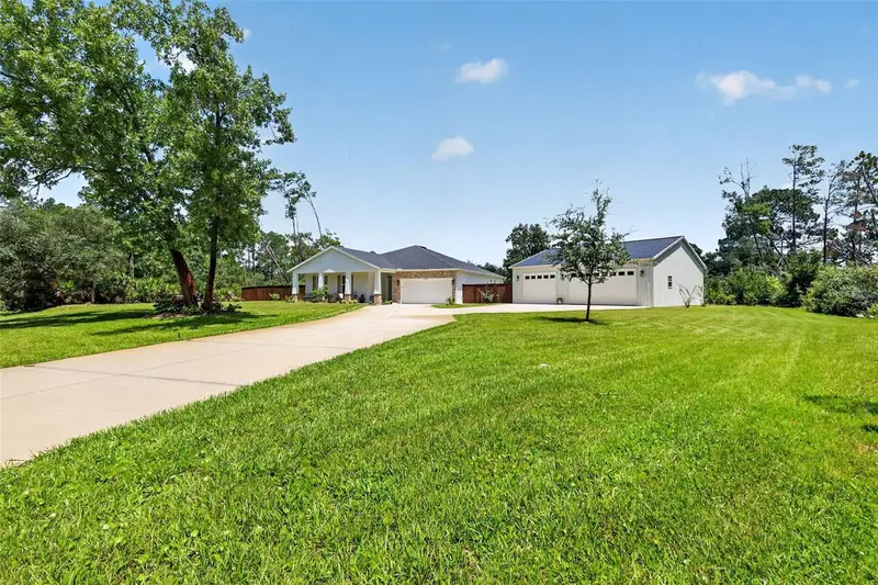 Royal Trails listing