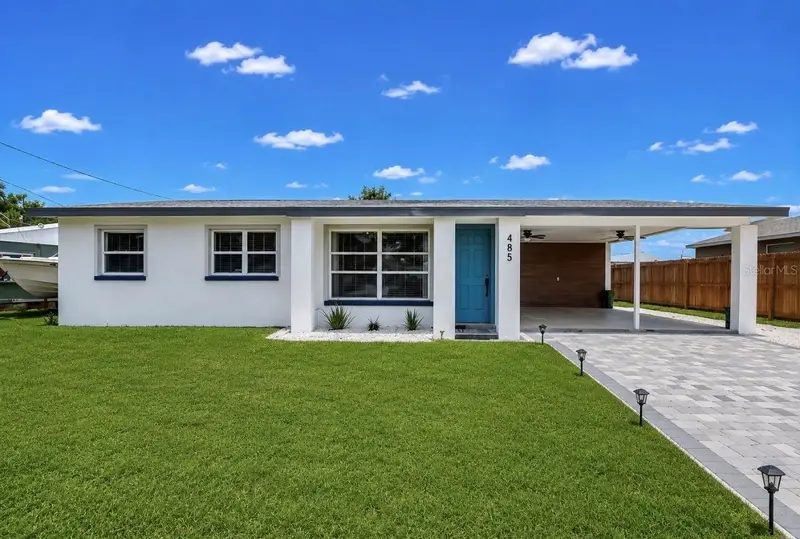 485 Florida Cir N, FL