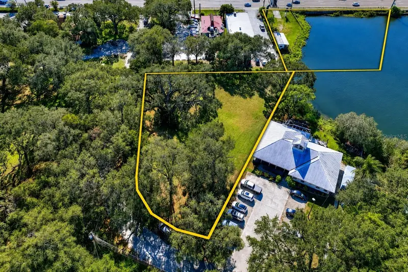 1214 W Brandon Blvd, FL