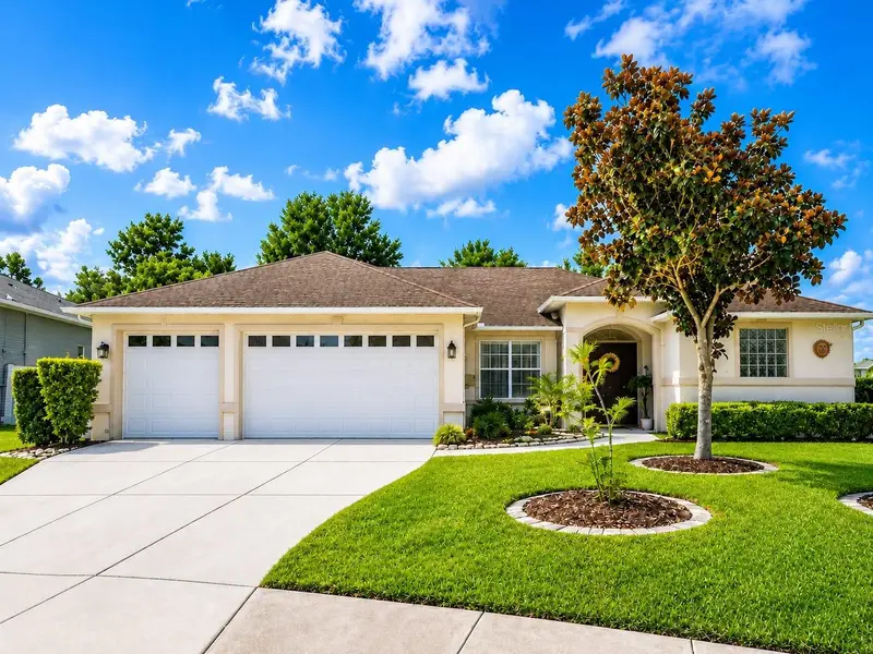 2915 Southern Pines Loop, FL