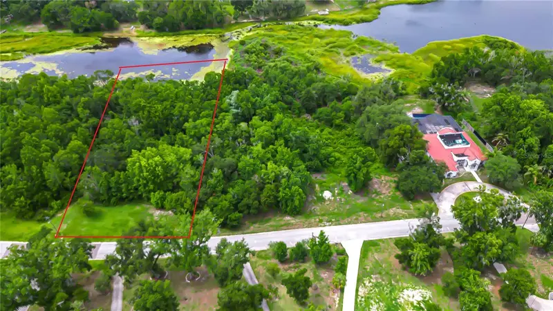 Lake Hills Dr, FL