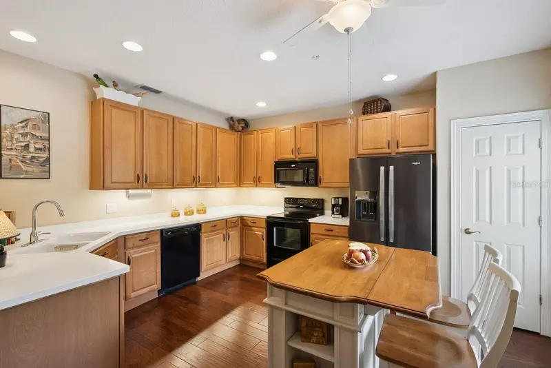 6869 Piazza St, FL