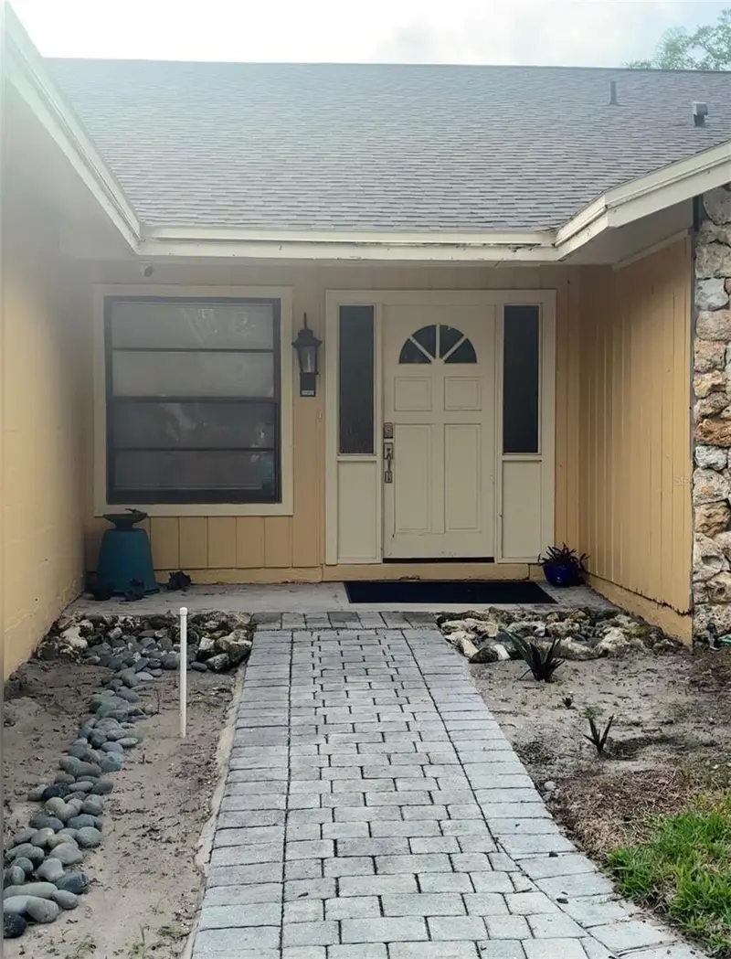 136 Habersham Dr, FL