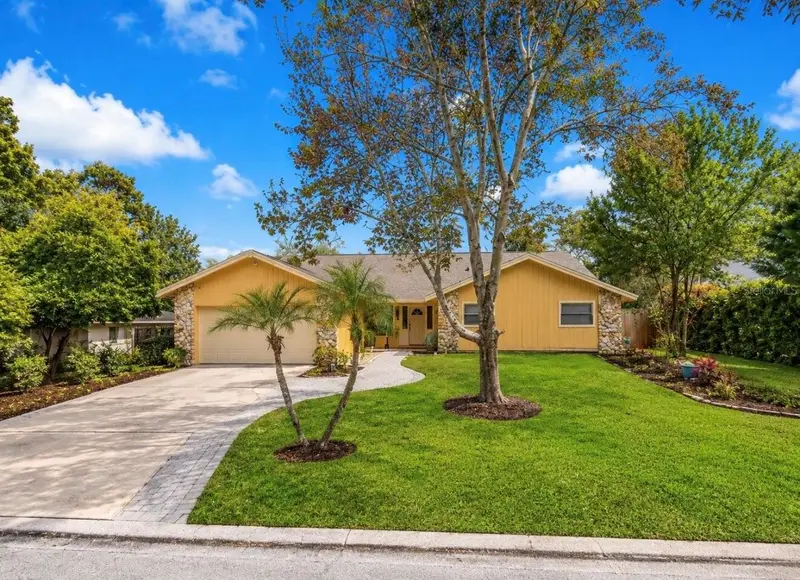 136 Habersham Dr, FL