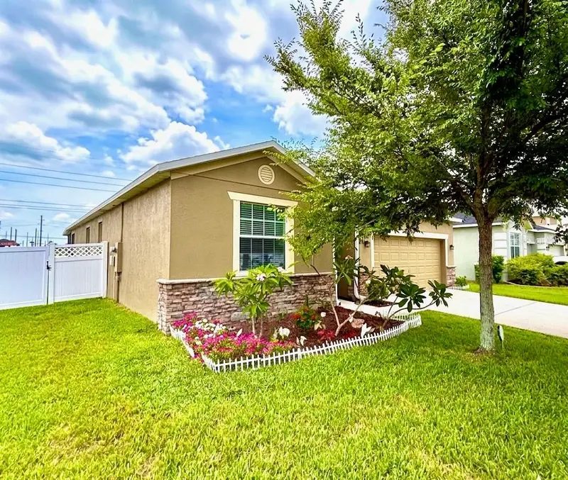 619 Wabash Breeze Cir, FL