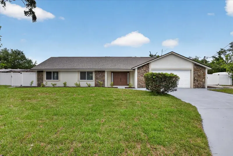 5302 E 14th Ave, FL