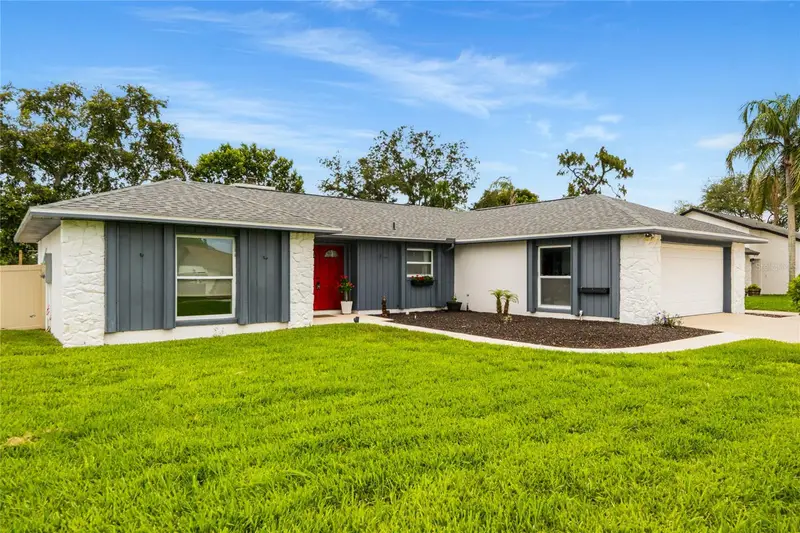 421 Bridle Path, FL