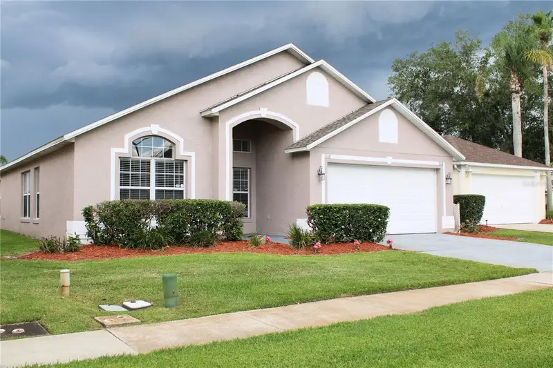 1068 Lake Berkley Dr, FL