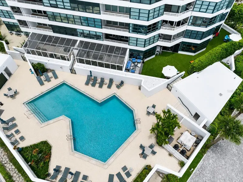 988 Blvd Of The Arts #109, FL