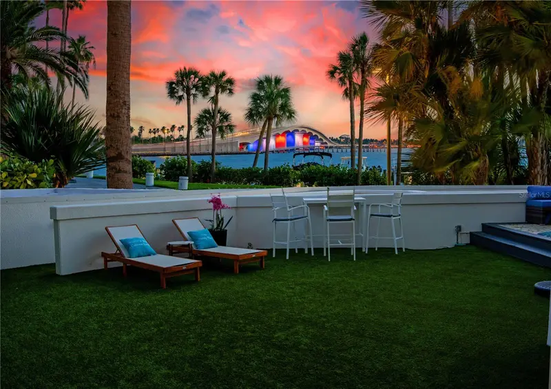 988 Blvd Of The Arts #109, FL