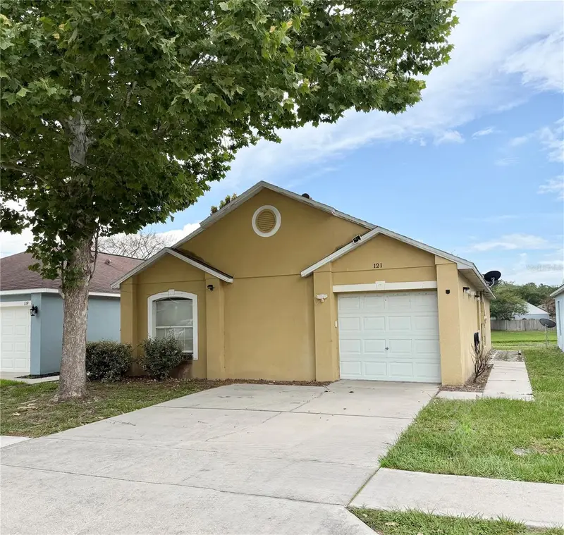 121 Gleason Cv, FL