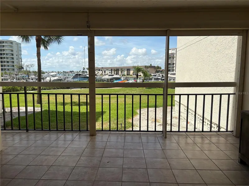 7907 Sailboat Key Blvd S #105, FL