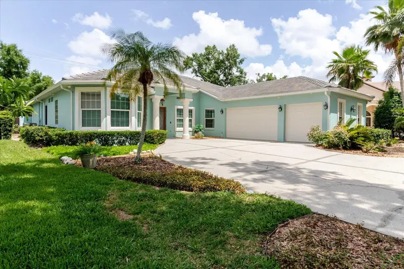 13510 Westshire Dr, FL