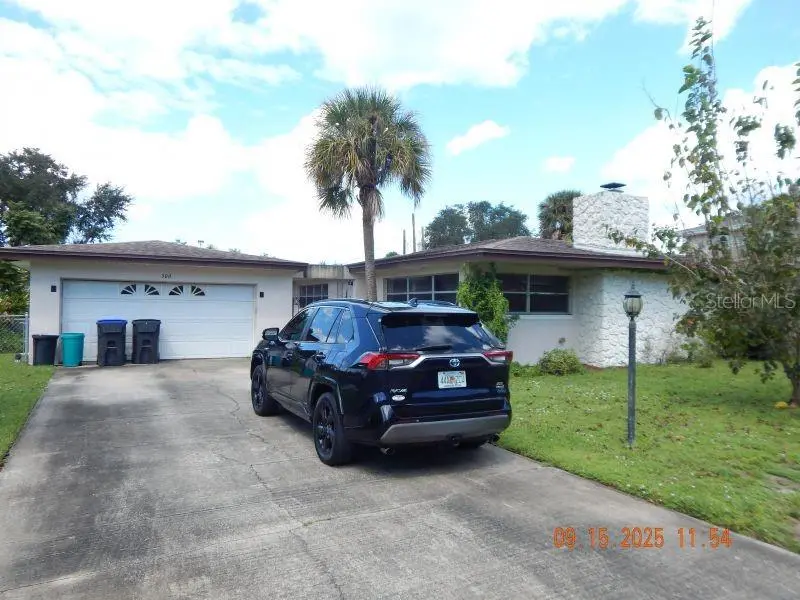 300 Yumas Dr, FL