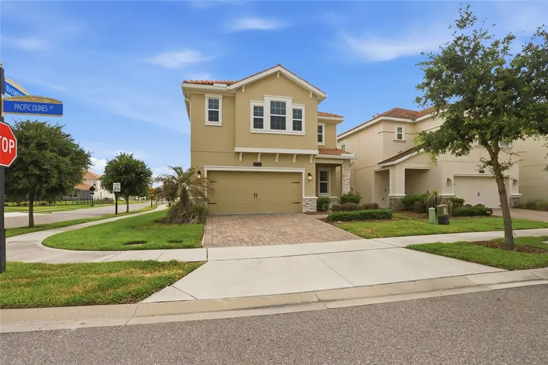8700 Pacific Dunes Dr, FL