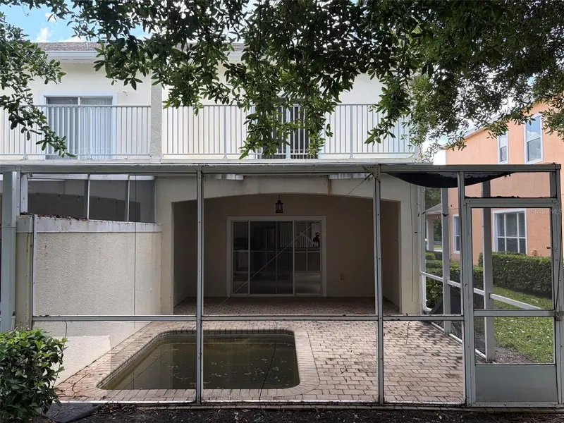 1407 Retreat Cir, FL