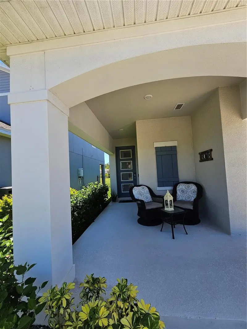 5633 Del Coronado Dr, FL
