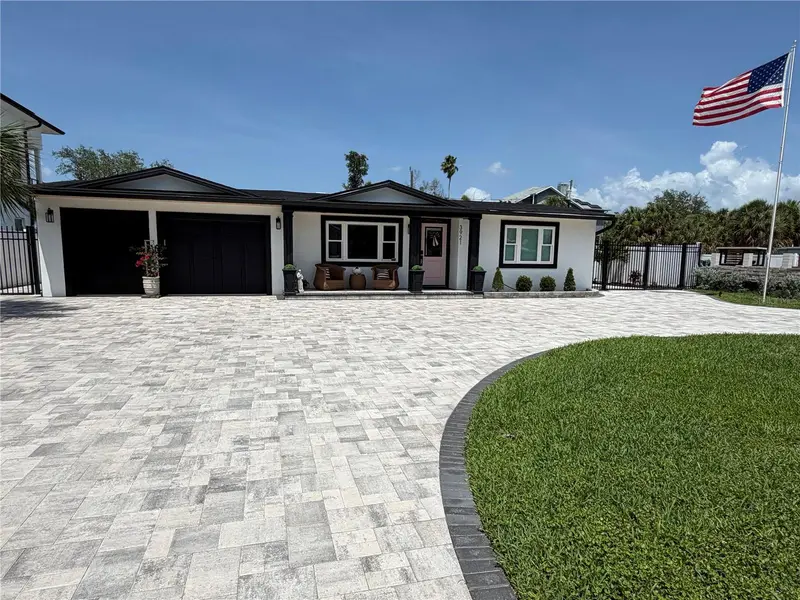 3921 Belle Vista Dr E, FL