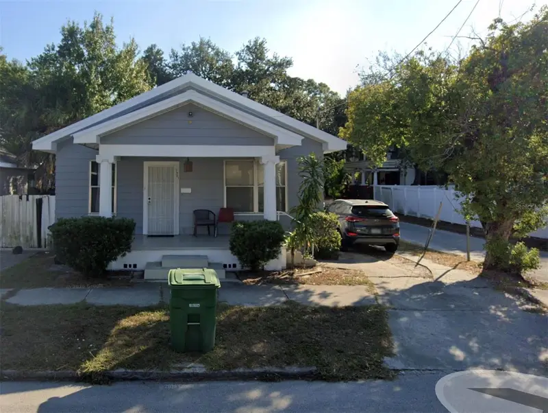 1301 N 26th Ave, FL