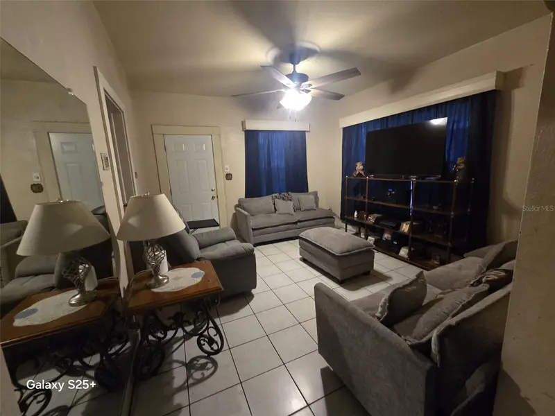 1301 N 26th Ave, FL