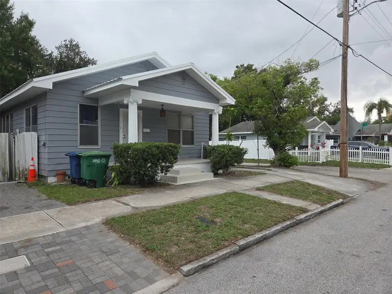 1301 E 26th Ave, FL