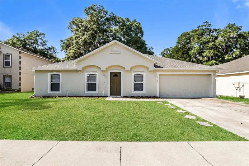 949 Cascades Park Trl, FL