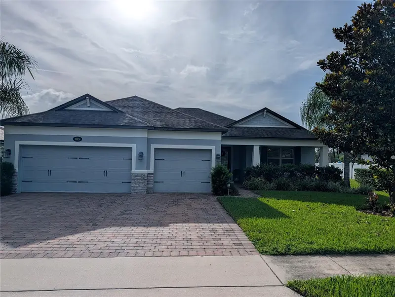 695 Lee Ave, FL