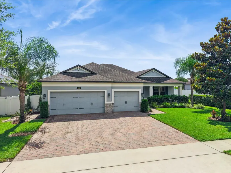 695 Lee Ave, FL
