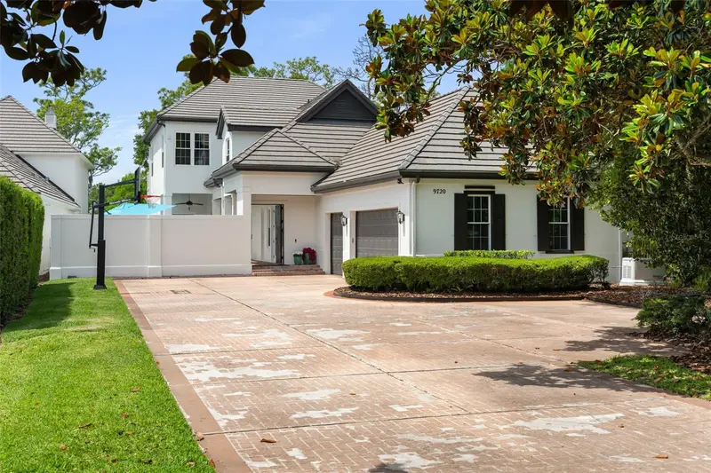 9720 Covent Garden Dr, FL
