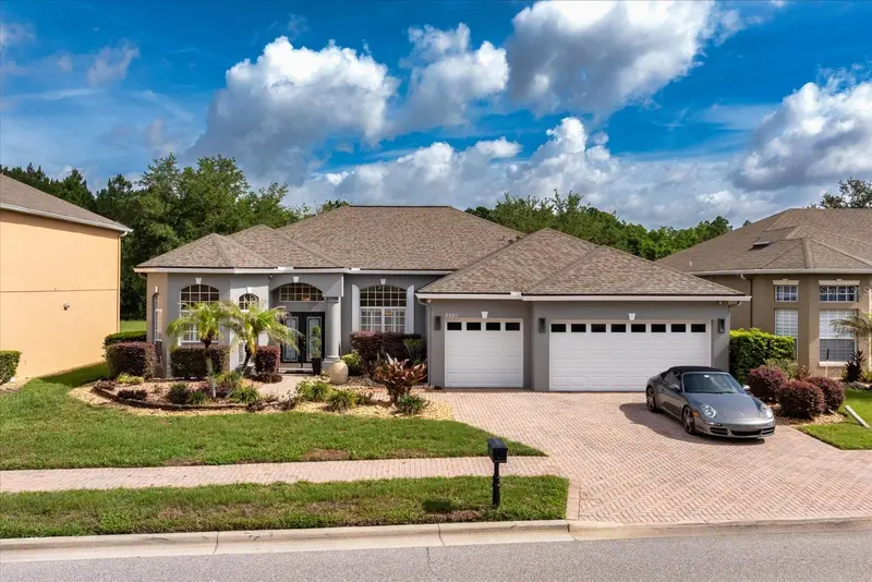 9997 Chardonnay Dr, FL