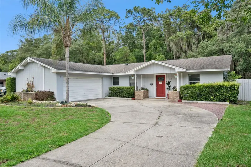 Rolling Oaks listing