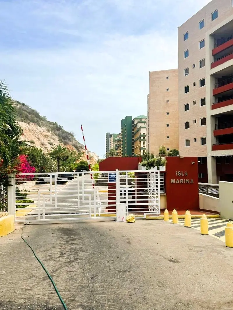 Urb. Isla Marina Avenida La Costa (AnzoáTegui, Venezuela) #10, OC