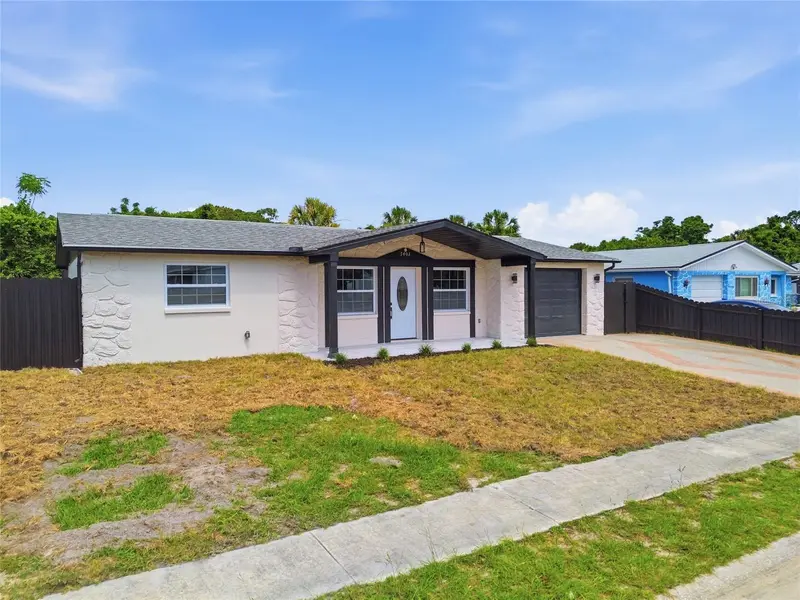 7403 Heather St, FL