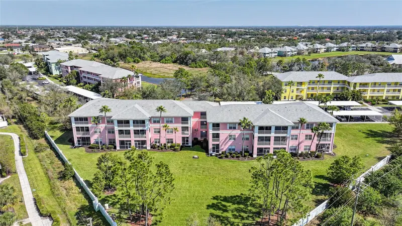 2061 Willow Hammock Cir #105, FL
