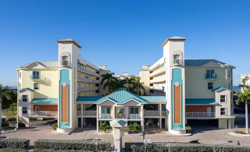 12000 Gulf Blvd #304-W, FL