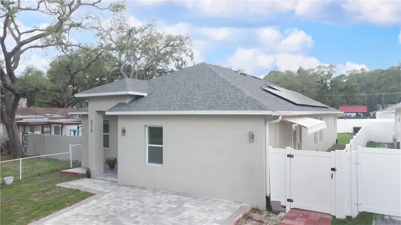 8920 N Newport Ave, FL