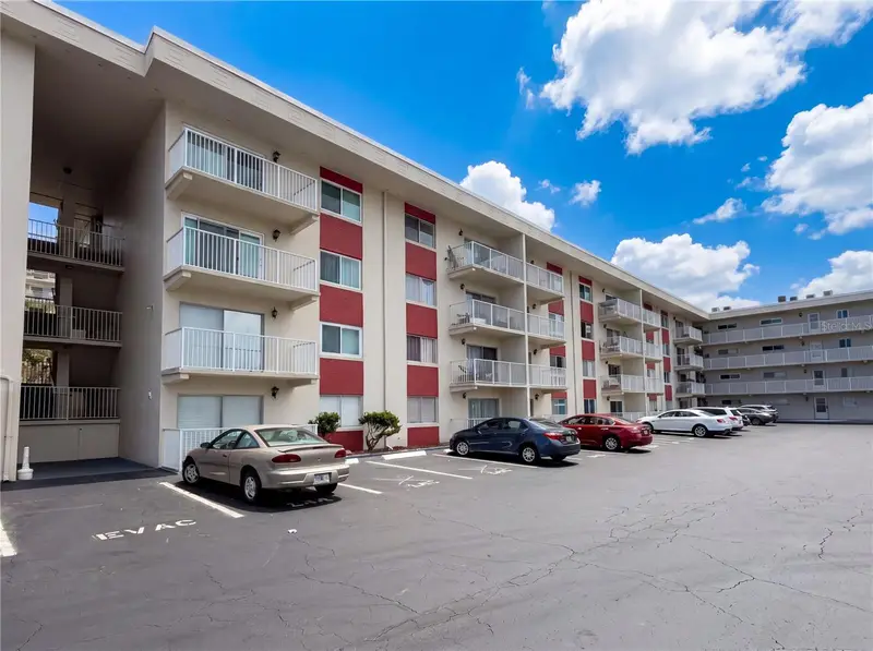 2711 N Halifax Ave #371, FL