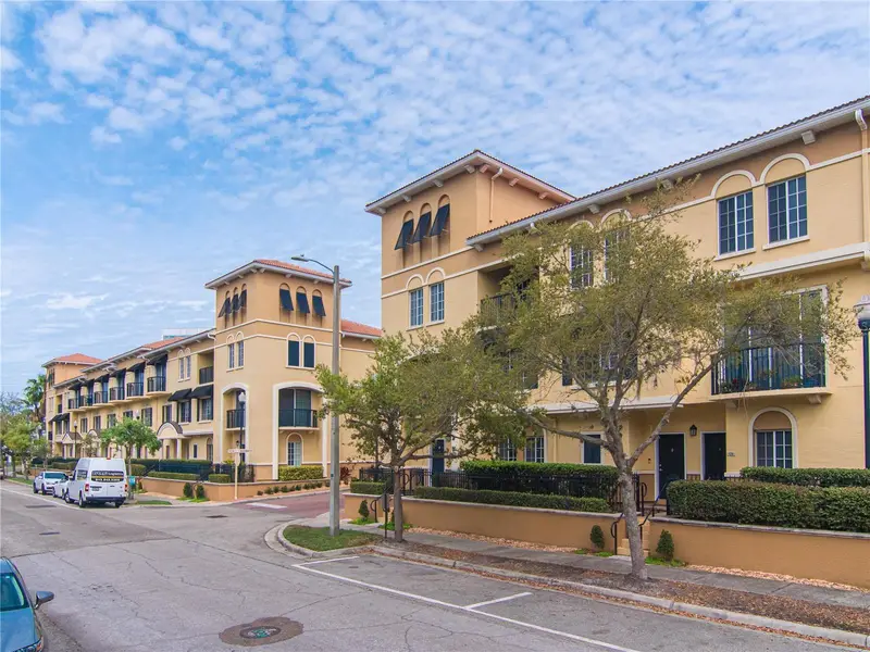 126 S Obrien St, FL