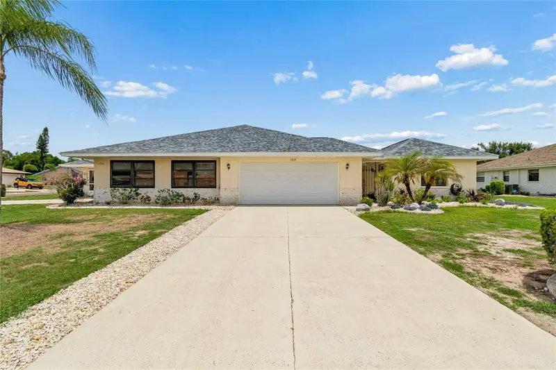 1915 W Del Webb Blvd, FL