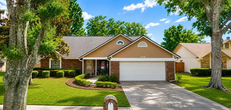 358 Brushwood Ln, FL
