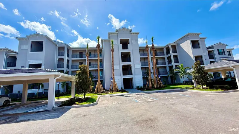 19116 Scallop Loop #104, FL