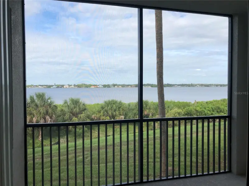 1010 Tidewater Shores Loop #206, FL