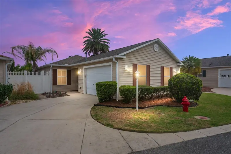 507 Paxville Pl, FL