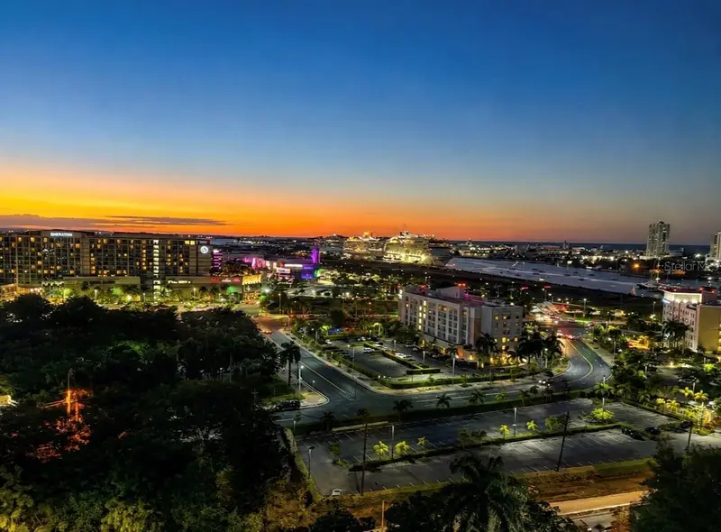 658 Miramar, PR
